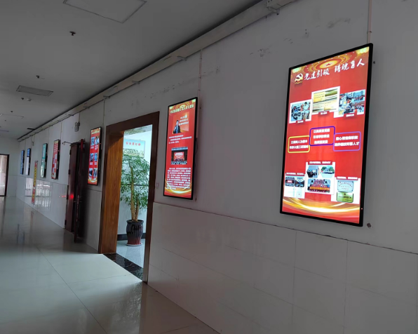亳州中藥科技學院一批55寸液晶信息發布廣告機安裝完成，投入使用了
